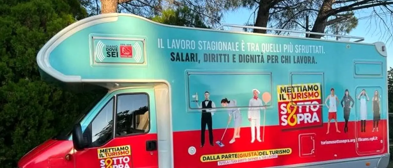 \"Mettiamo il turismo sottosopra\", parte da Parghelia la campagna Cgil a favore dei lavoratori del settore