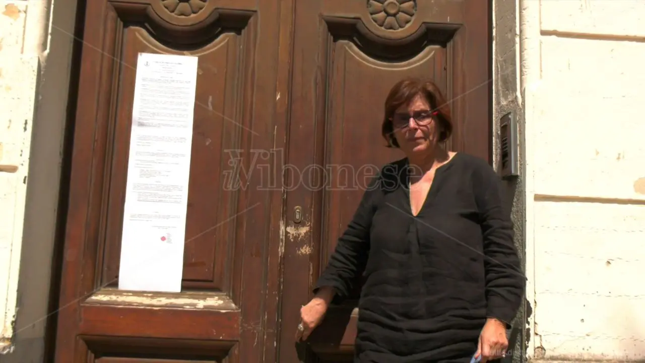 Soriano, Iannelli barricata nella Biblioteca calabrese: «Aggredita verbalmente dal sindaco che voleva cambiare le serrature» -Video