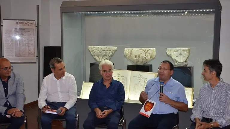 Successo a Mileto per il libro “I Due Leoni” di Francesco Grasso