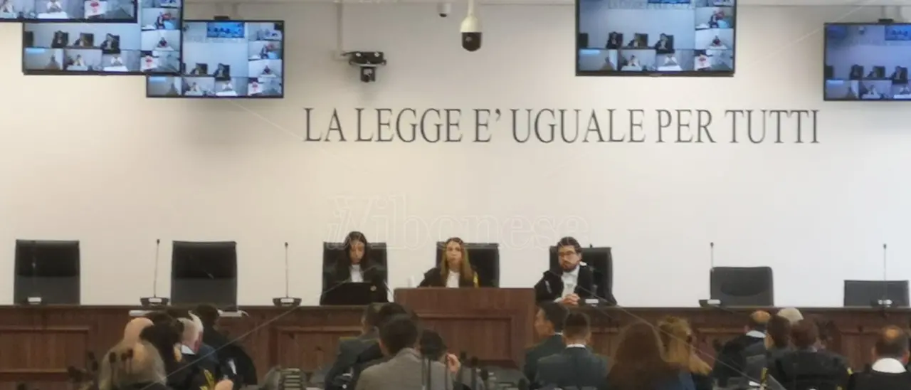 Processo Imponimento, il comportamento «eticamente riprovevole» dell’architetto Tedesco ma «nessuna adesione alla cosca Anello»