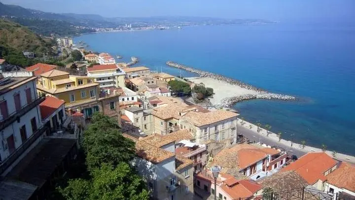 Il sindaco di Pizzo rilancia il percorso pedonale e ciclabile sino a Vibo Marina