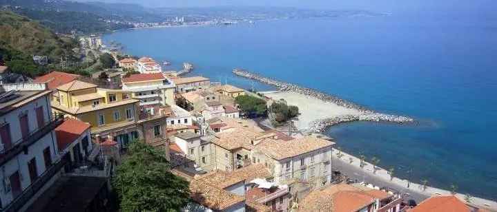 Il sindaco di Pizzo rilancia il percorso pedonale e ciclabile sino a Vibo Marina