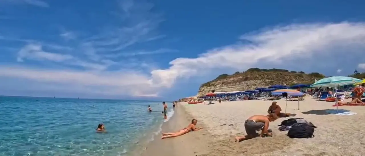 Tropea, il Comune detta le regole dell’estate: Scoglio di Santa Maria off-limits e tutela dell’ambiente