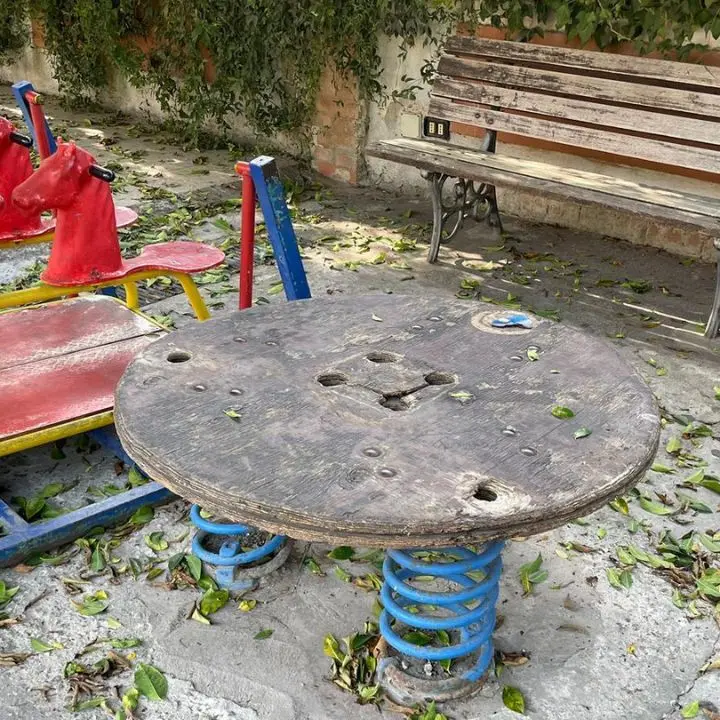 «Villa Ghirlanda fatiscente e centro storico pieno di topi», l’ex consigliera Pensabene scrive ai commissari di Tropea