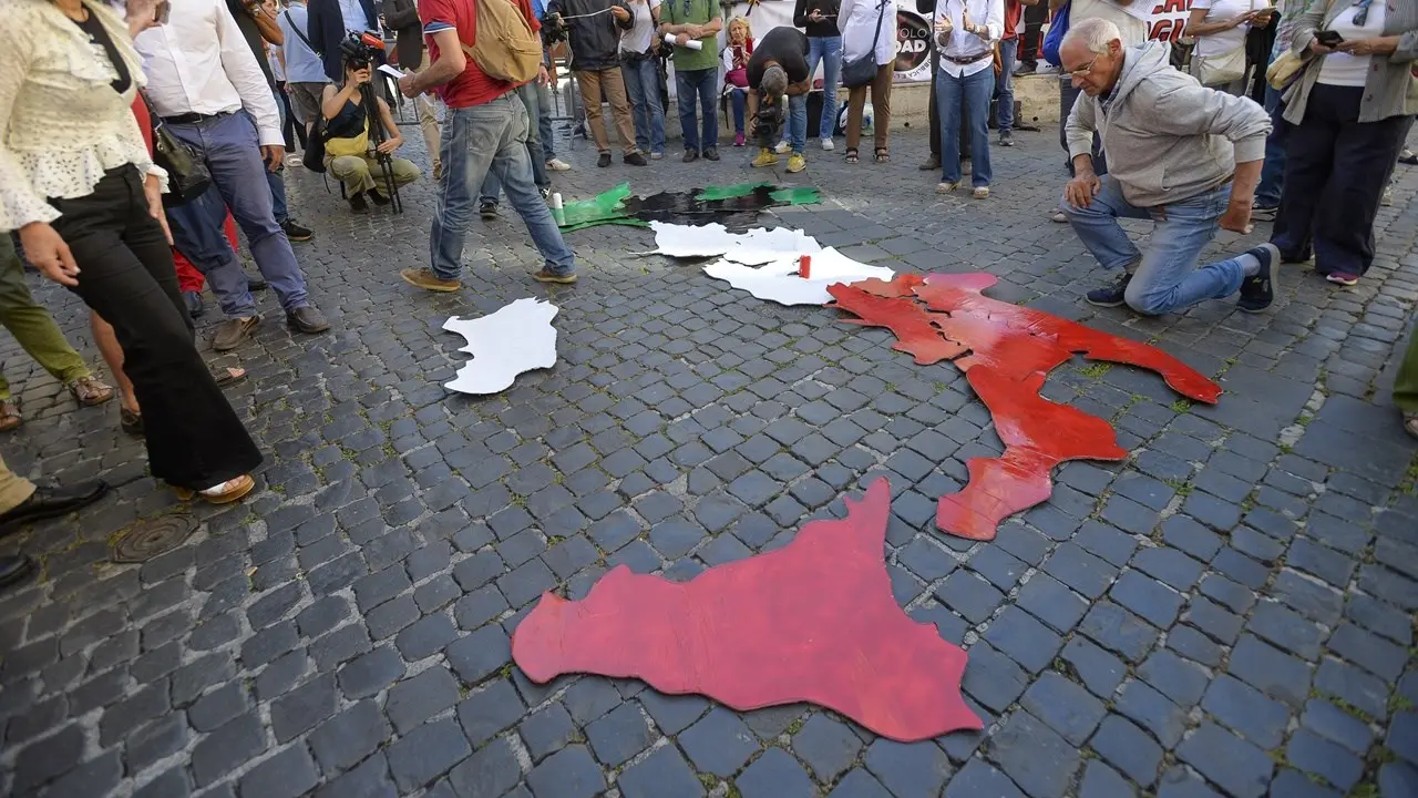 Dopo Enzo Romeo altri 4 sindaci del Vibonese si uniscono all'appello “UnasolaItalia” contro l'autonomia differenziata