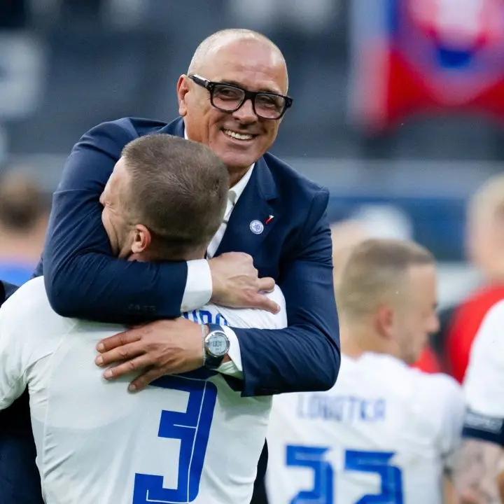 Euro 2024, Cessaniti \"contro\" Inghilterra: la Slovacchia dell'allenatore vibonese Calzona passa agli ottavi