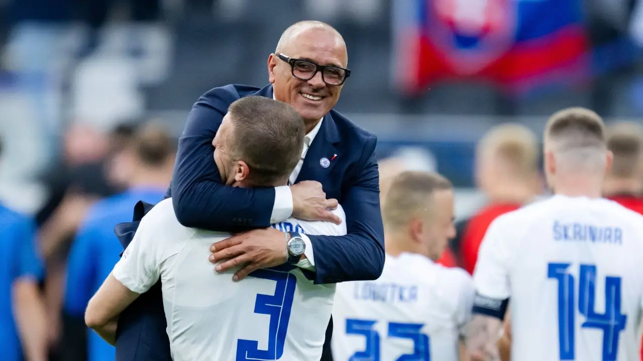 Euro 2024, Cessaniti \"contro\" Inghilterra: la Slovacchia dell'allenatore vibonese Calzona passa agli ottavi