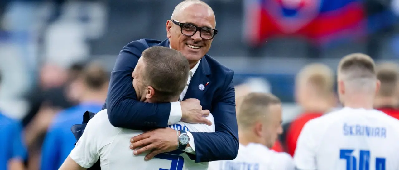 Euro 2024, Cessaniti \"contro\" Inghilterra: la Slovacchia dell'allenatore vibonese Calzona passa agli ottavi
