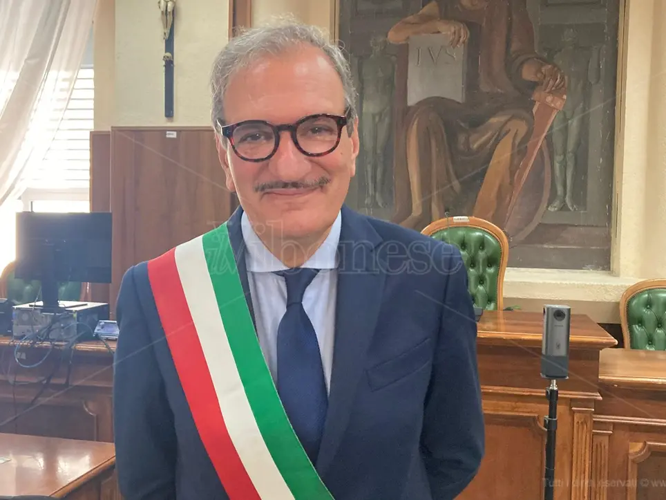 Al Comune di Vibo uno “sconticino” di 200mila euro (su 3,5 milioni) ma così evita il dissesto, Romeo: «Non avevamo i soldi per gli interessi»