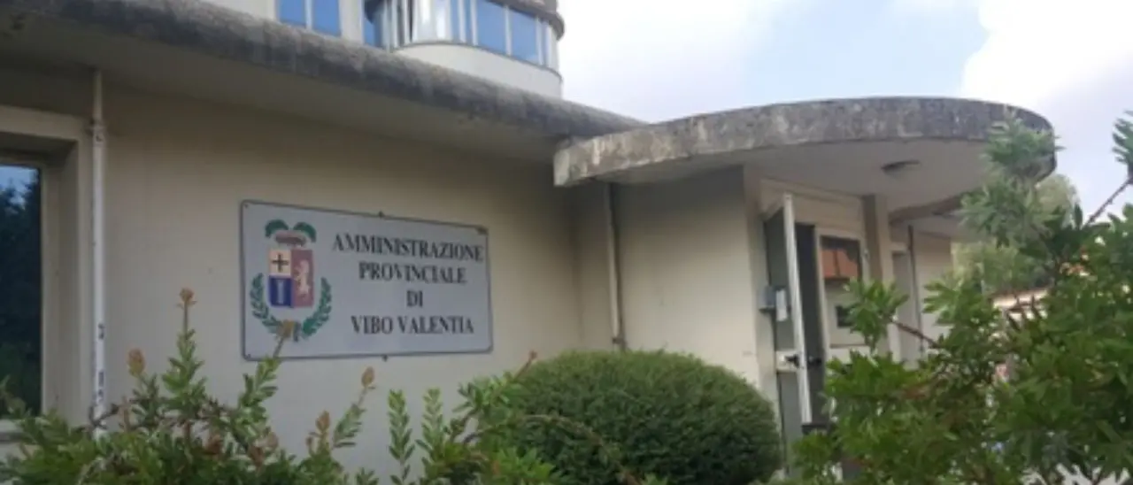 Risanamento Provincia di Vibo Valentia, La Gamba (FdI): «Boccata d'ossigeno per l'ente»