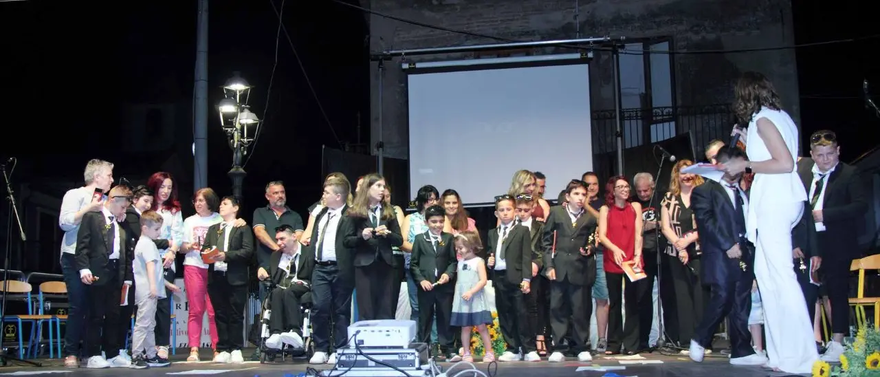 Bulli, bulletti e bulloni: ragazzi e famiglie di Filogaso uniti contro la violenza in un evento dedicato alla legalità