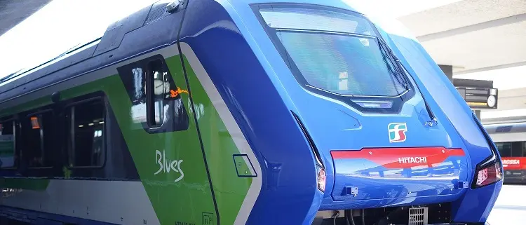 Estate, 4 nuovi collegamenti ferroviari per la Costa degli Dei: Trenitalia comunica giorni, orari e info utili