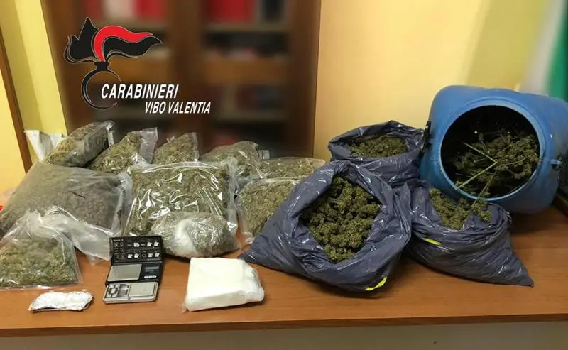 Droga e armi in un casolare, giovane di Limbadi condannato in appello