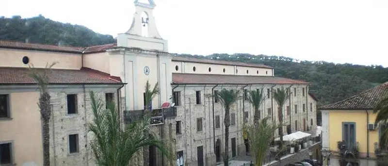 Covid, a Soriano Calabro tutte le scuole chiuse fino a sabato