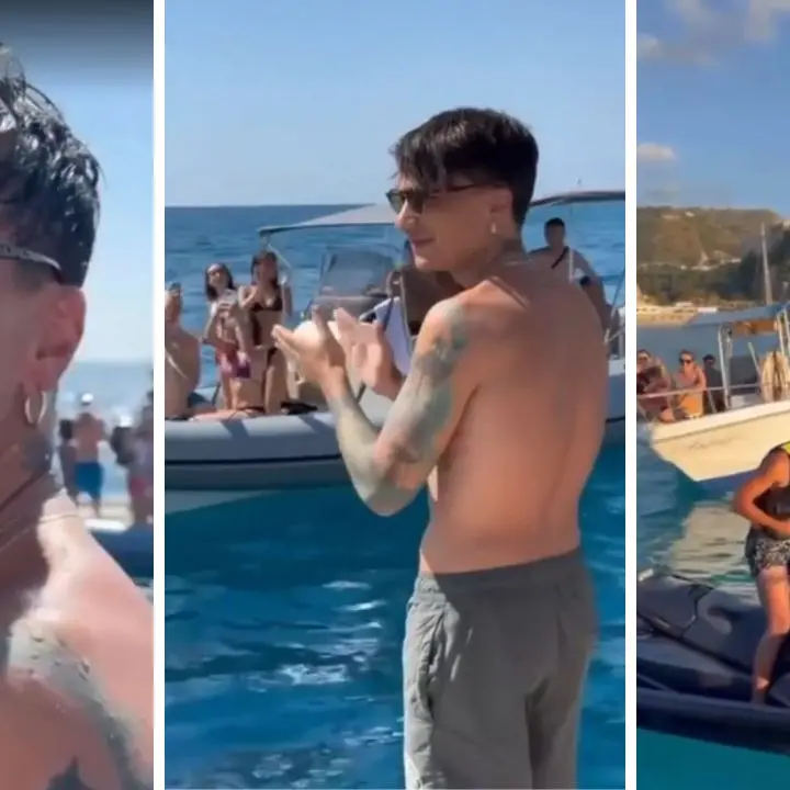 Ultimo nel Vibonese: i fan accerchiano la sua barca e cantano Altrove. Lui sui social: «Incredibile. È amore» - VIDEO