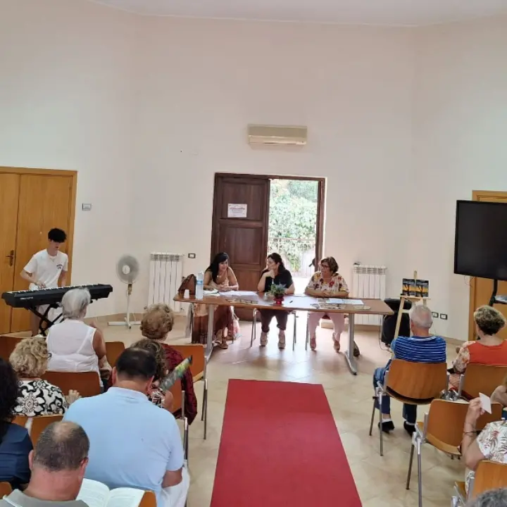 Un viaggio nelle tradizioni e nella pietà popolare: a Briatico la presentazione del libro di Giuseppina Prostamo