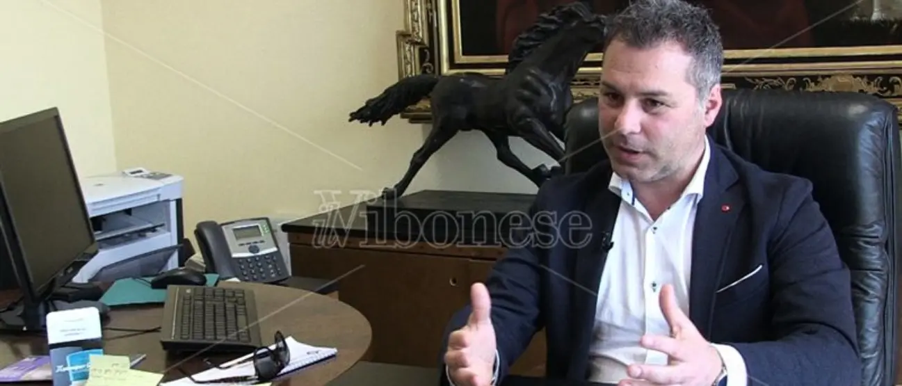 Stefanaconi, l’ex sindaco Solano non molla e ricorre contro la sentenza del Tar che ha confermato lo scioglimento del Comune