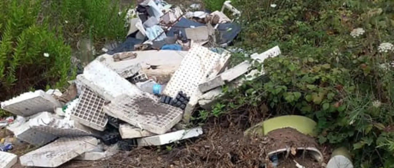 Drapia: \"caccia agli incivili\" che abbandono rifiuti, elettrodomestici e spazzatura sul territorio