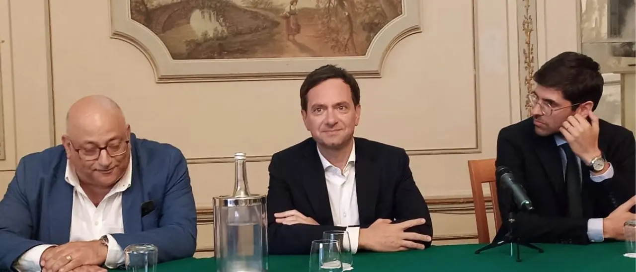 Riqualificazione del sistema produttivo: l'assessore regionale allo Sviluppo economico Varì incontra gli imprenditori a Vibo