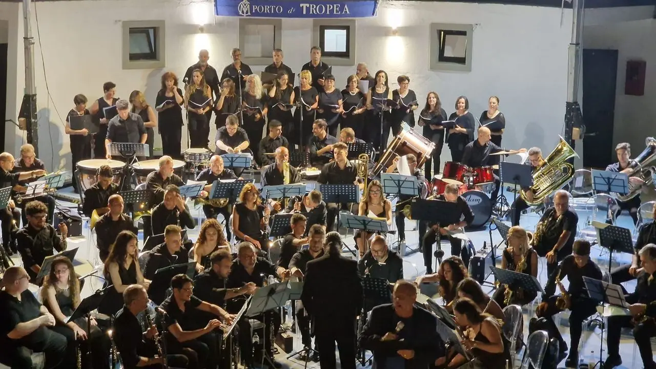 Tropea, terzo appuntamento estivo per l'Orchestra di fiati della città e il coro \"Don Giosuè Macrì\"
