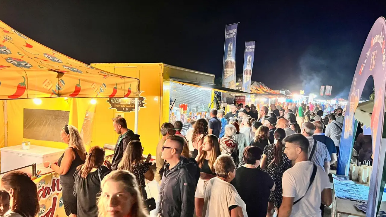 Paella, tacos, curry: a Ricadi street food da ogni angolo del mondo, tutto pronto per l'evento di Capo Vaticano