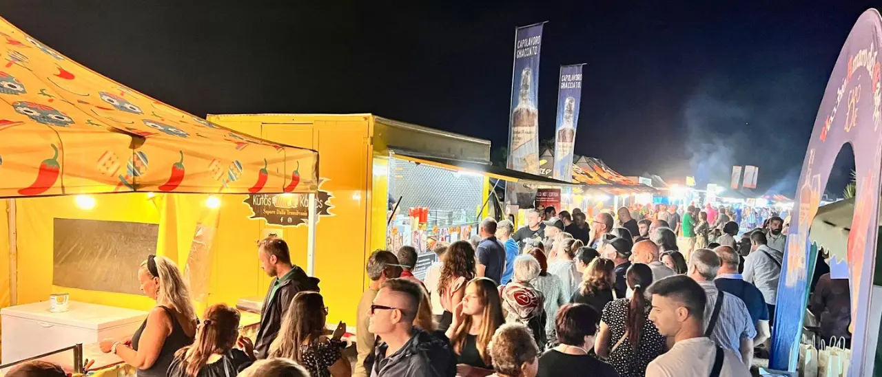Paella, tacos, curry: a Ricadi street food da ogni angolo del mondo, tutto pronto per l'evento di Capo Vaticano