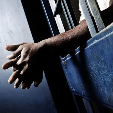 Agente preso a pugni da alcuni detenuti nel carcere di Vibo, la denuncia del sindacato: «Personale allo stremo»