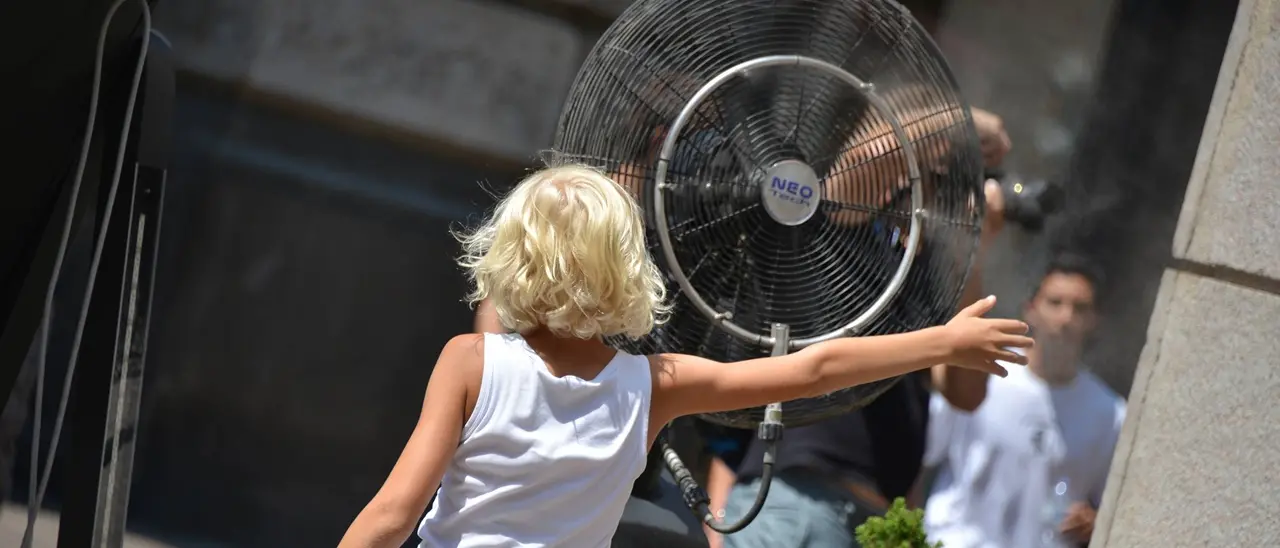 Bye bye fresco: la “goccia fredda” lascia la Calabria, torna il caldo africano con picchi di 38 gradi nel fine settimana