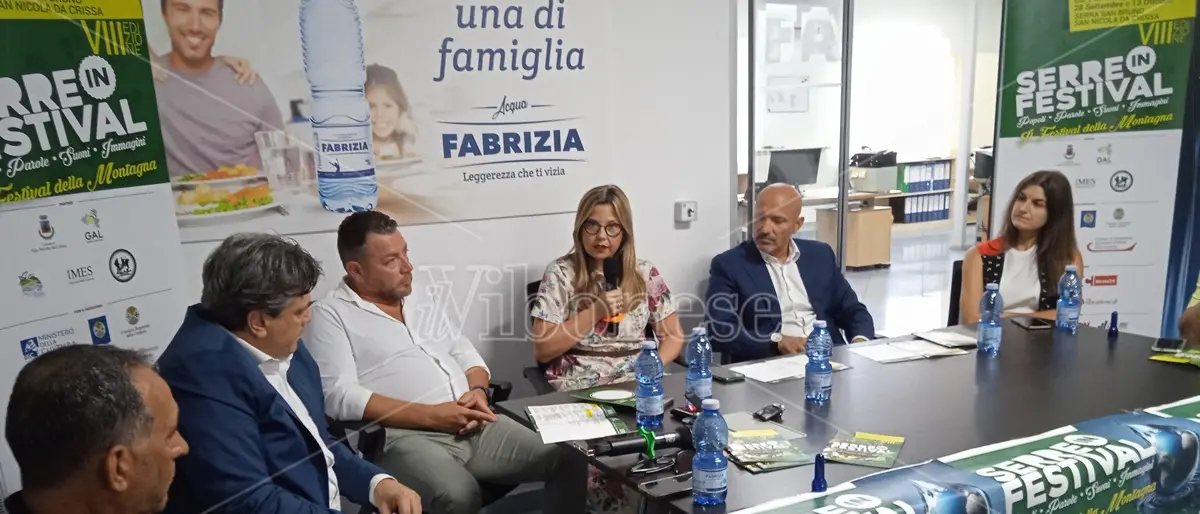 Serreinfestival accende i riflettori sullo stabilimento della Fabriella Group: «Fare impresa a queste latitudini è eroico» - VIDEO
