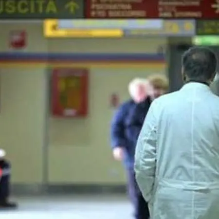 «Costretta a firmare le dimissioni in Calabria per salvarsi fuori regione: la storia di mia madre non è degna di un Paese civile»\n