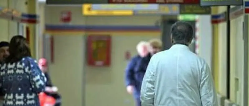 «Costretta a firmare le dimissioni in Calabria per salvarsi fuori regione: la storia di mia madre non è degna di un Paese civile»\n