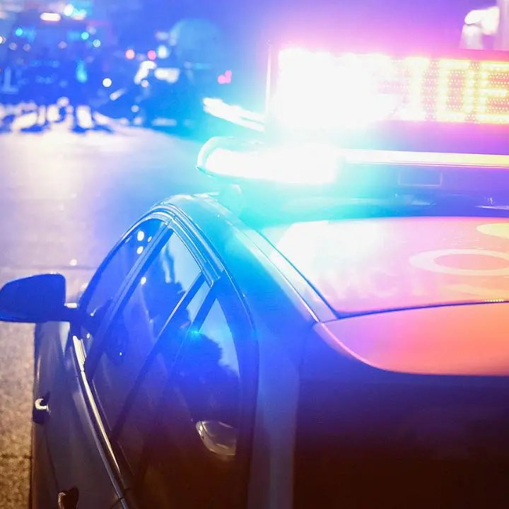 Minivan si ribalta in autostrada nel Catanese, un morto e 12 feriti: erano diretti a Vibo Valentia