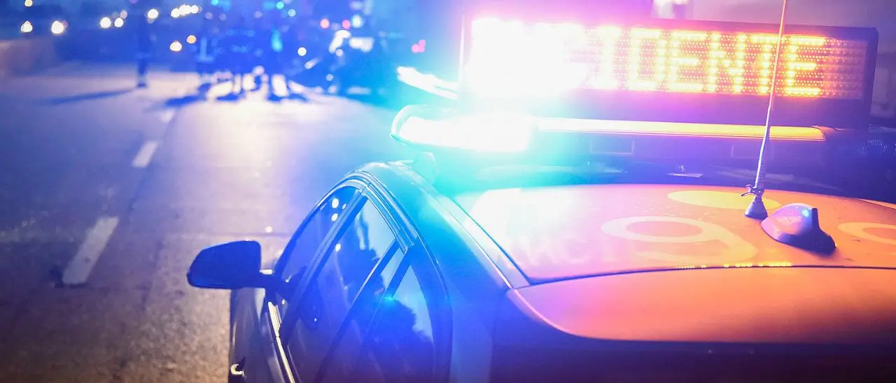 Minivan si ribalta in autostrada nel Catanese, un morto e 12 feriti: erano diretti a Vibo Valentia