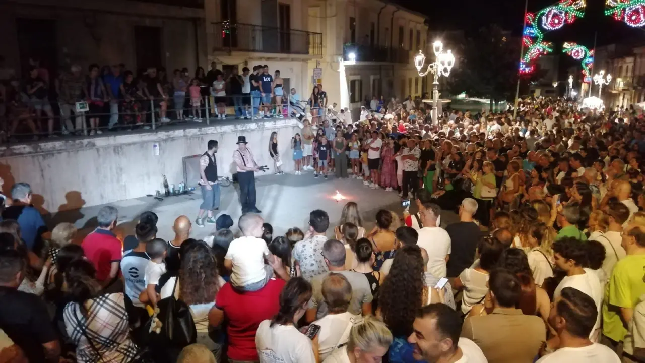 Successo per la Notte bianca di Sant'Onofrio: in tanti all'evento che ha tenuto il paese sveglio fino all'alba