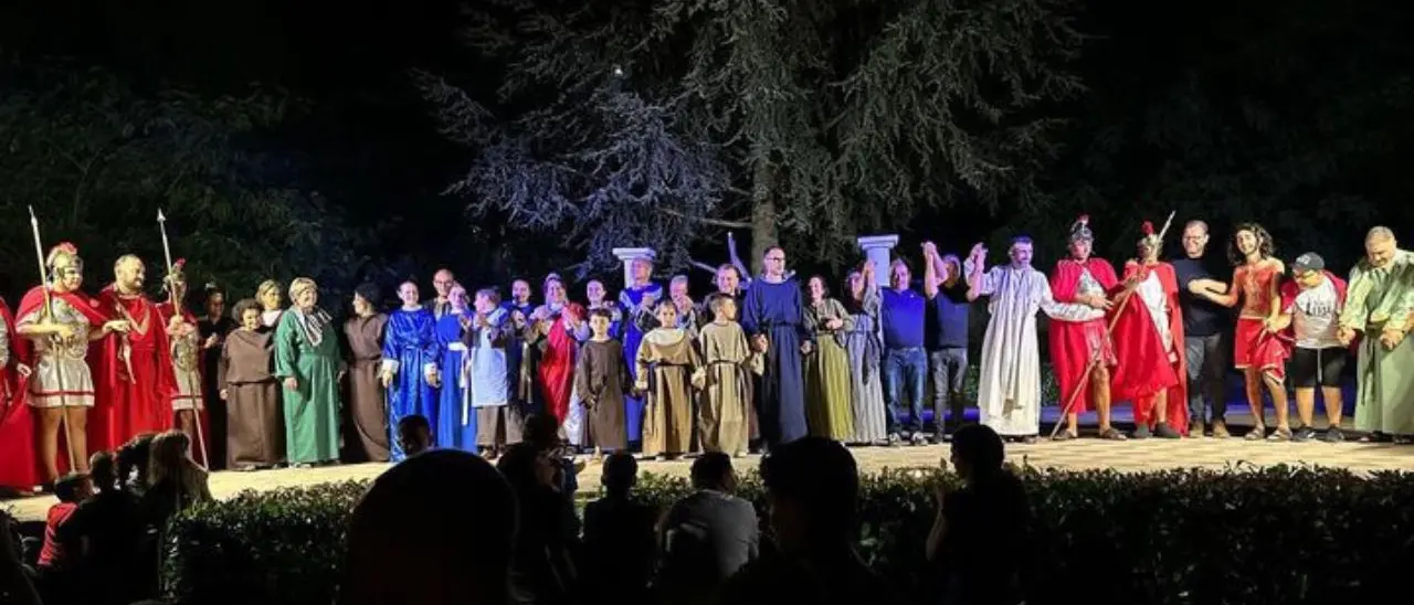 La vita di San Sebastiano messa in scena a Pernocari dall'associazione Don Mazza: «Esperienza straordinaria»