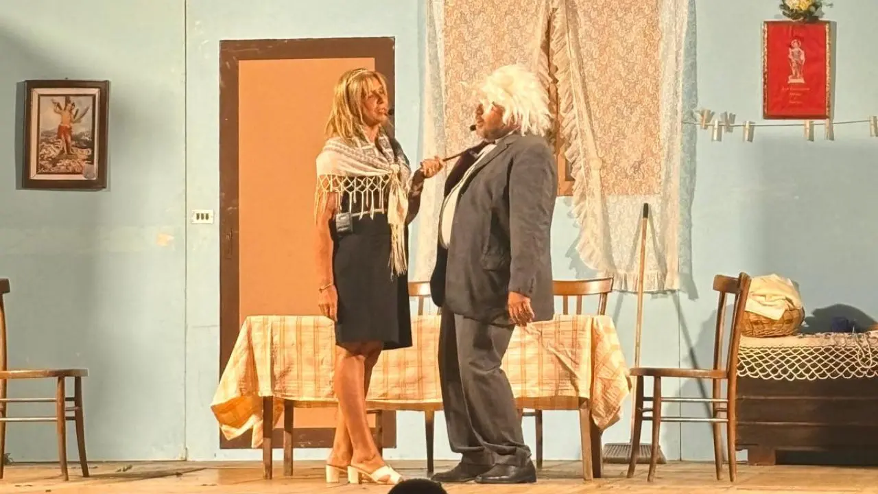 Zungri, macina consensi la compagnia teatrale “Don Mazza” che fa il pieno di pubblico all'ultimo spettacolo