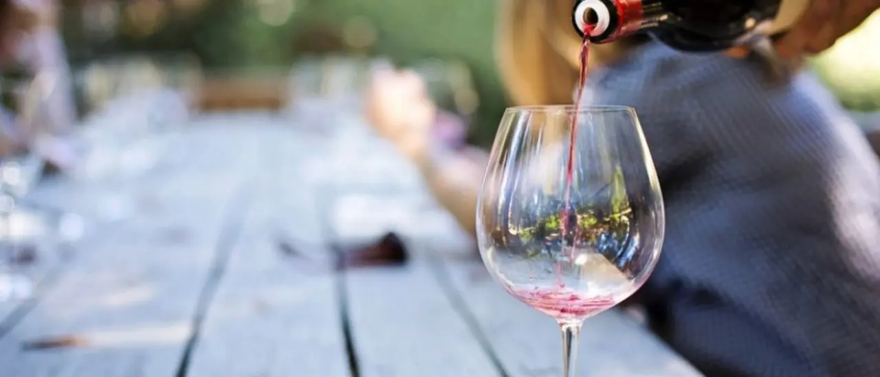 Torna La divin Nicotera, una notte dedicata all'eccellenza vinicola calabrese e alla tradizione