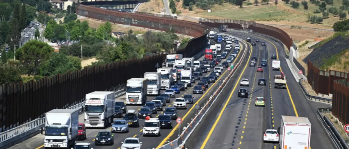 Weekend da bollino rosso per i grandi rientri dopo le vacanze: l’A2 tra le strade più trafficate