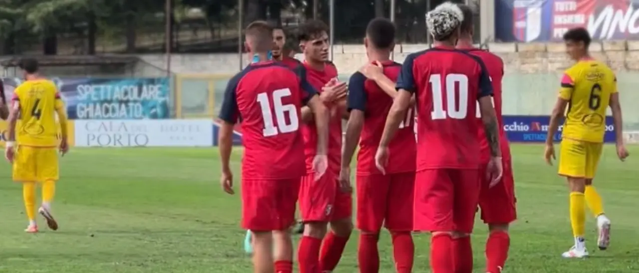 Vibonese, tutto pronto per l’inizio di stagione. Facciolo: «Convinceremo i tifosi a riempire lo stadio» - VIDEO