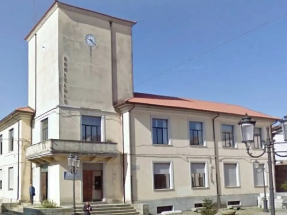 Elezioni a Serra, 4 candidati in campo tra conferme e nuove alleanze per il voto del 24 e 25 maggio