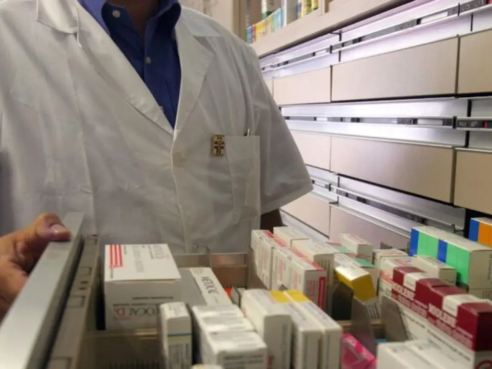 Farmaco fantasma, da venti giorni sospesa la distribuzione di un anticoagulante salvavita