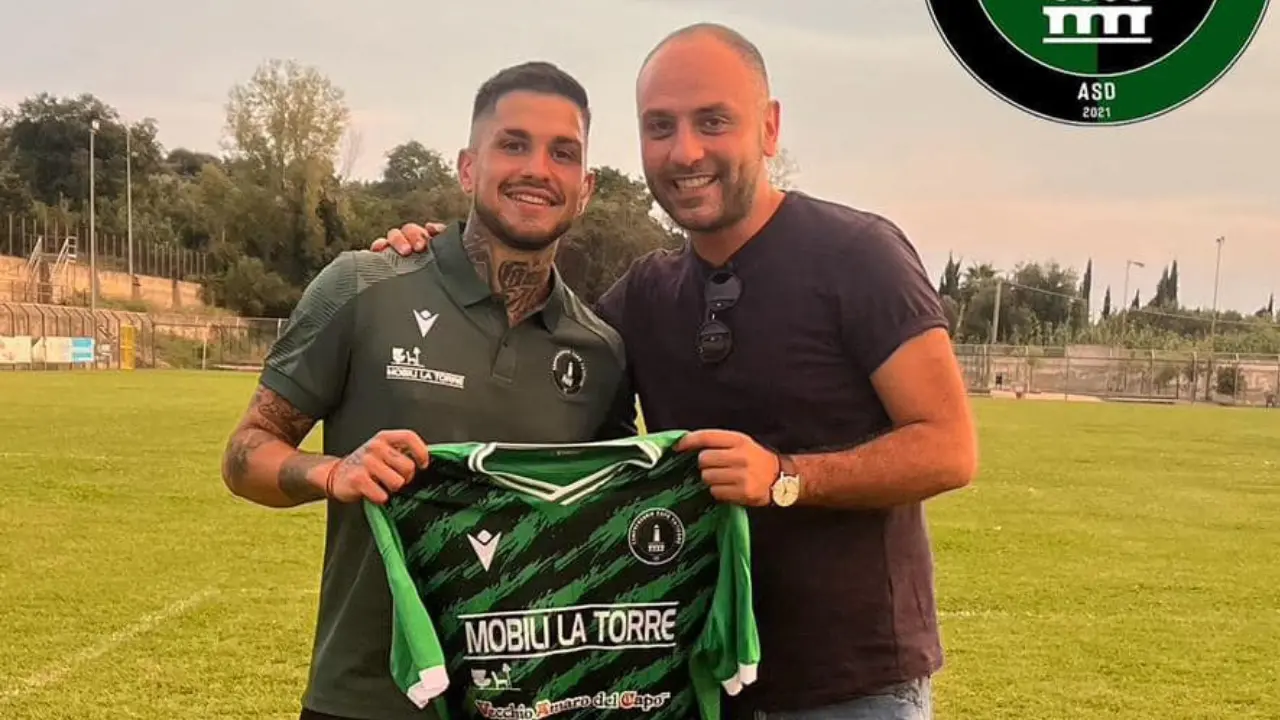 Il Capo Vaticano ancora attivo sul mercato, ufficiale l'ingaggio del centrocampista argentino Santa Cruz