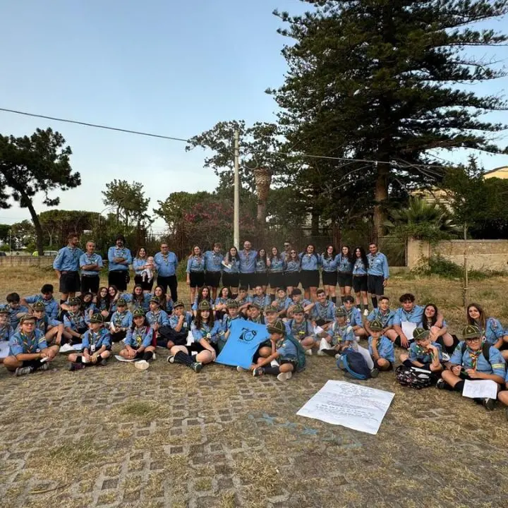 Settant'anni intorno al fuoco: per il mitico gruppo scout \"Tropea 1\" un compleanno importante tra vecchi ricordi e nuove leve