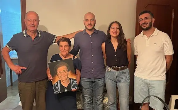 Un ritratto per i più anziani del paese: l'originale iniziativa a Jonadi