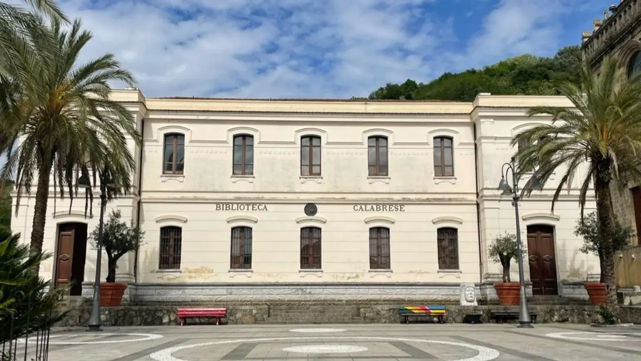 Incontro in Regione per \"liberare\" la Biblioteca Calabrese di Soriano. Il sindaco De Nardo: «Se non c'è altra soluzione meglio commissariarla»