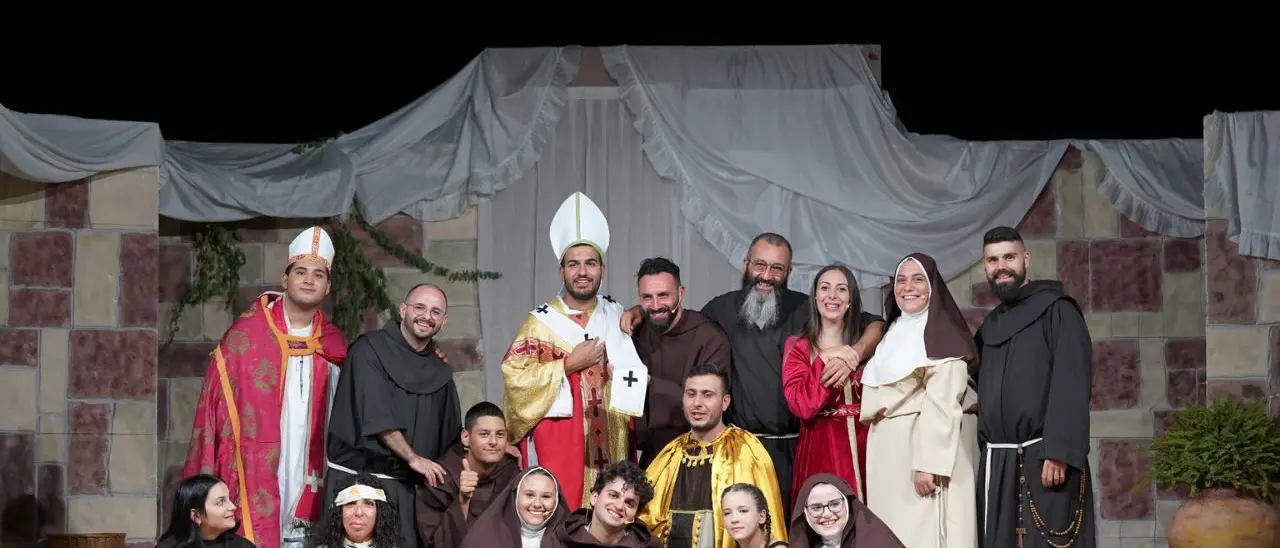 Teatro e fede: 12 giovani attori vibonesi portano in scena a Terranova da Sibari un musical su San Francesco e Santa Chiara
