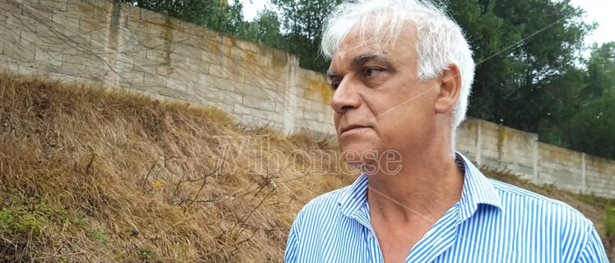 Spari contro l'auto del sindaco di San Gregorio d'Ippona, l'Amministrazione ringrazia per il sostegno ricevuto: «Straordinaria vicinanza»