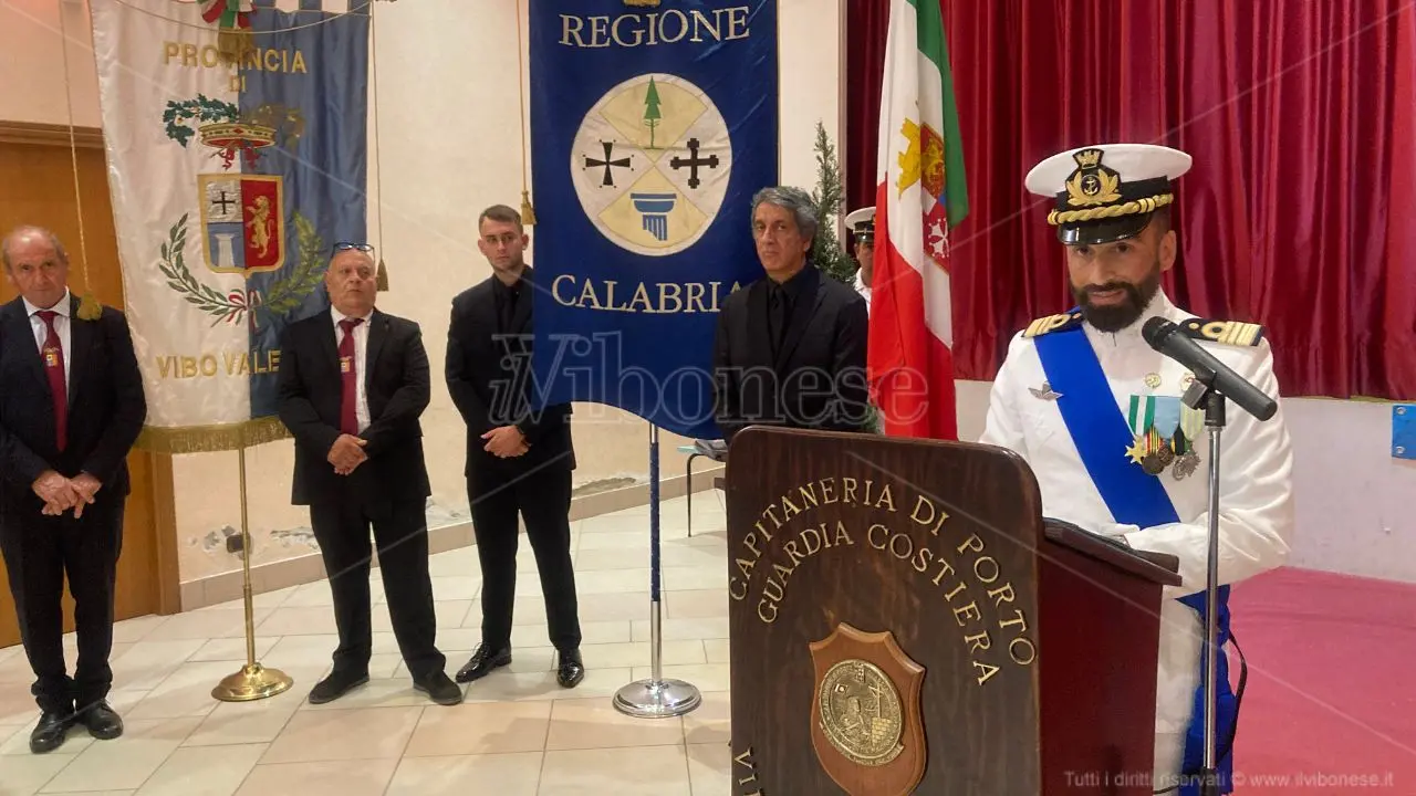 Vibo Marina, cambio al vertice della Capitaneria di Porto: Luigi Spalluto lascia il posto a Guido Avallone - Video