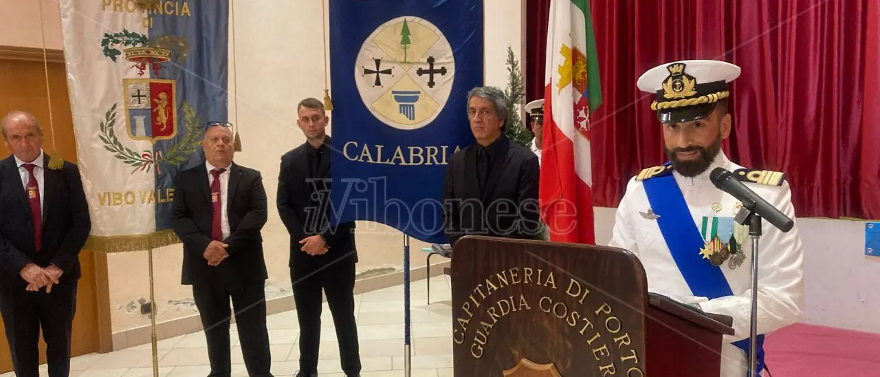 Vibo Marina, cambio al vertice della Capitaneria di Porto: Luigi Spalluto lascia il posto a Guido Avallone - Video