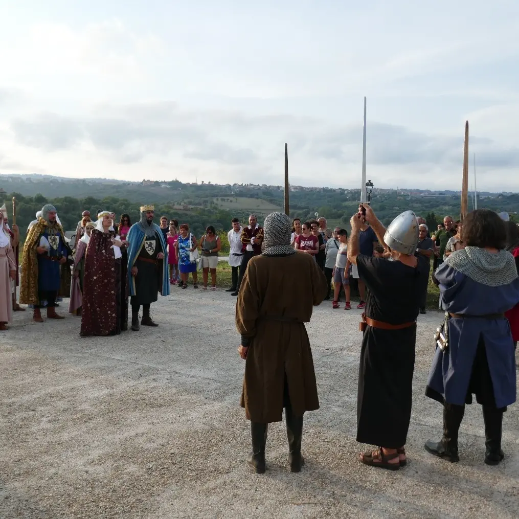 A Mileto la corte di Ruggero I d’Altavilla: la città ripercorre il suo glorioso passato normanno con la tradizionale rievocazione medievale